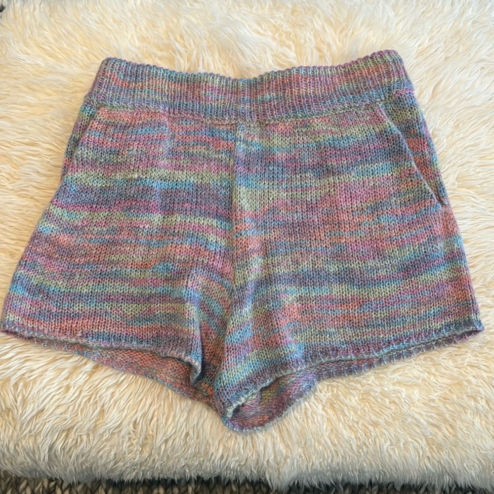 SHOW ME YOUR MUMU HUNTINGTON SHORTS IN SPACEDYE KNIT- SIZE MEDIUM